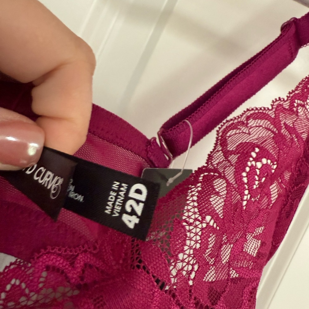Torrid Pink Lace Bra and Panty Set - Picture 4 of 7